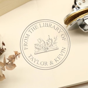 Bloemenboekbibliotheekembosser/uit de bibliotheekstempel, aangepaste bloemenembosser, gepersonaliseerde embosser, huwelijksstempel, beste cadeau voor boekenliefhebber