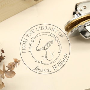 Pilz personalisierte Siegelstempel, aus der Bibliothek von Buchdrucker, benutzerdefinierter Name Buchdrucker, bestes Geschenk für Buchliebhaber / Leser