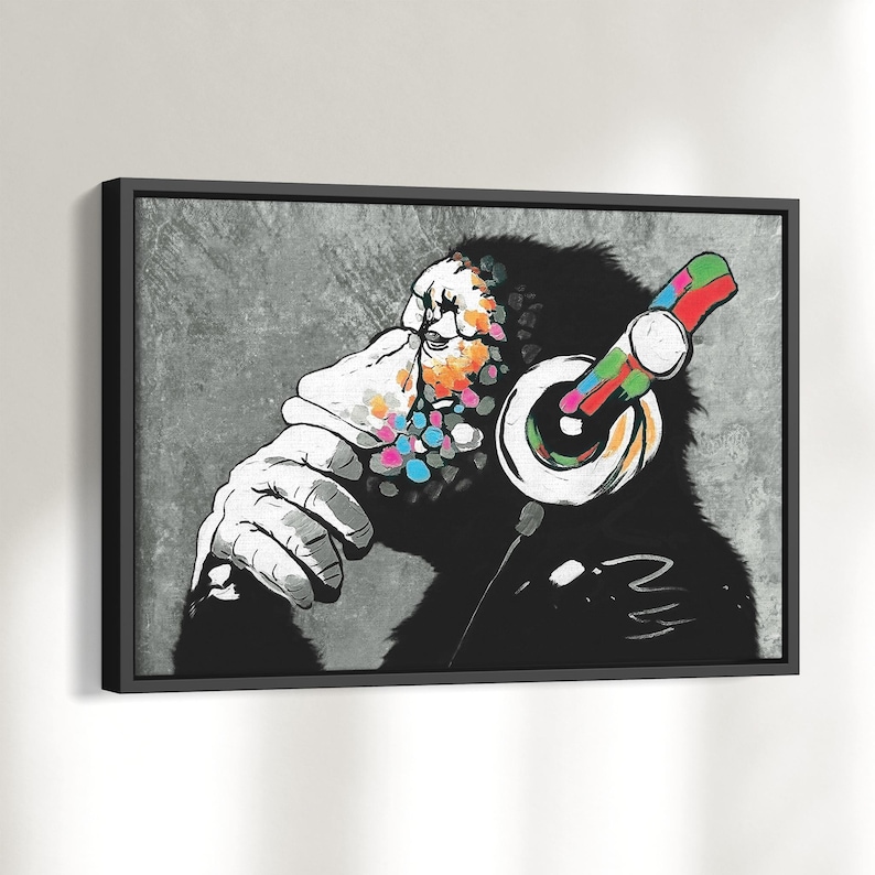 Banksy Canvas Print - DJ Monkey - Monkey with Headphones - Art Print with or without Frame - Street Art Mural for Living Room - 0027_sw Leinwand mit Rahmen