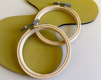 Embroidery Hoops (various sizes)