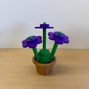 3D Printed Building Block Flowers: Mix & Match Colors Purple