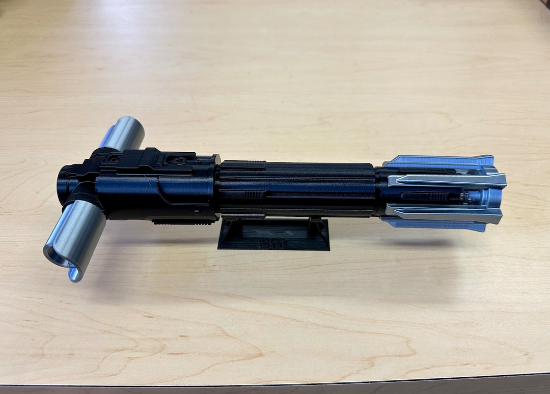 ro-lightsabers-the-jedi-killer-kylo-ren-lightsaber