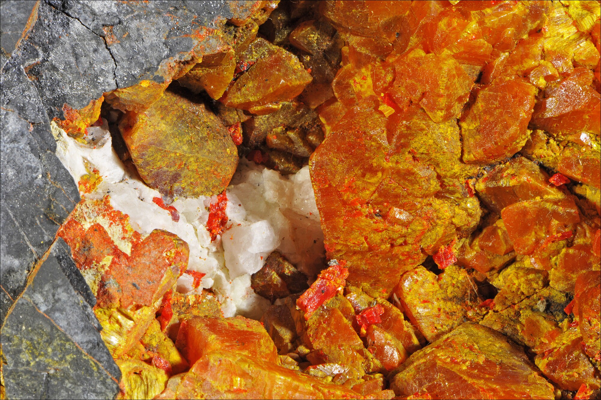 Orpiment - Macrophotographie