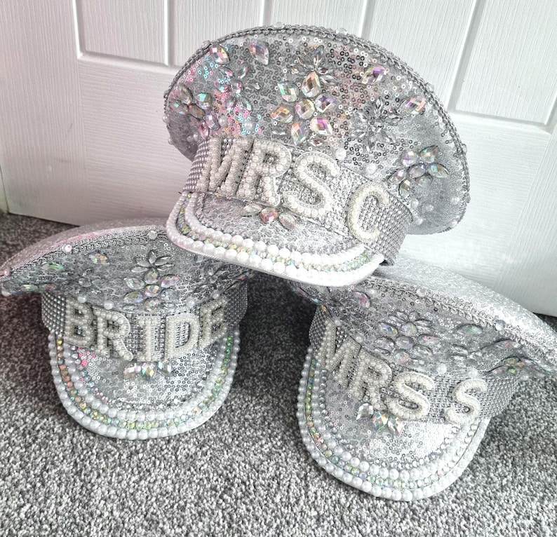 Bride embellished sailor hat/Bride captain hat/Hen do hat/Bridal hat/Bride boat hat/Wedding hat/Bridal hat/Personalised Bride hat/Mrs hat afbeelding 1
