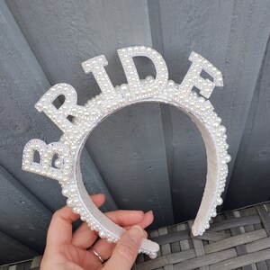 Bride clutch bag & headband hen do set/Bridal headband/Pearl headband/White clutch/Personalised clutch/Brides bag/Hen do bag/Honeymoon bag image 4