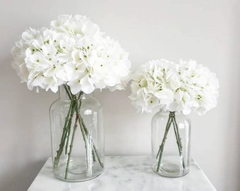 White hydrangea flower arrangement/Faux flowers/Artificial flowers/Glass flower arrangement/Centerpiece/Home decor/Home accessories