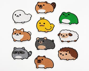 Toppa ricamata con animale carino / Toppa termoadesiva o adesivo con animaletto kawaii / Woodland Cottagecore / Animali domestici con creature paffute a forma di pagnotta / Regalo per