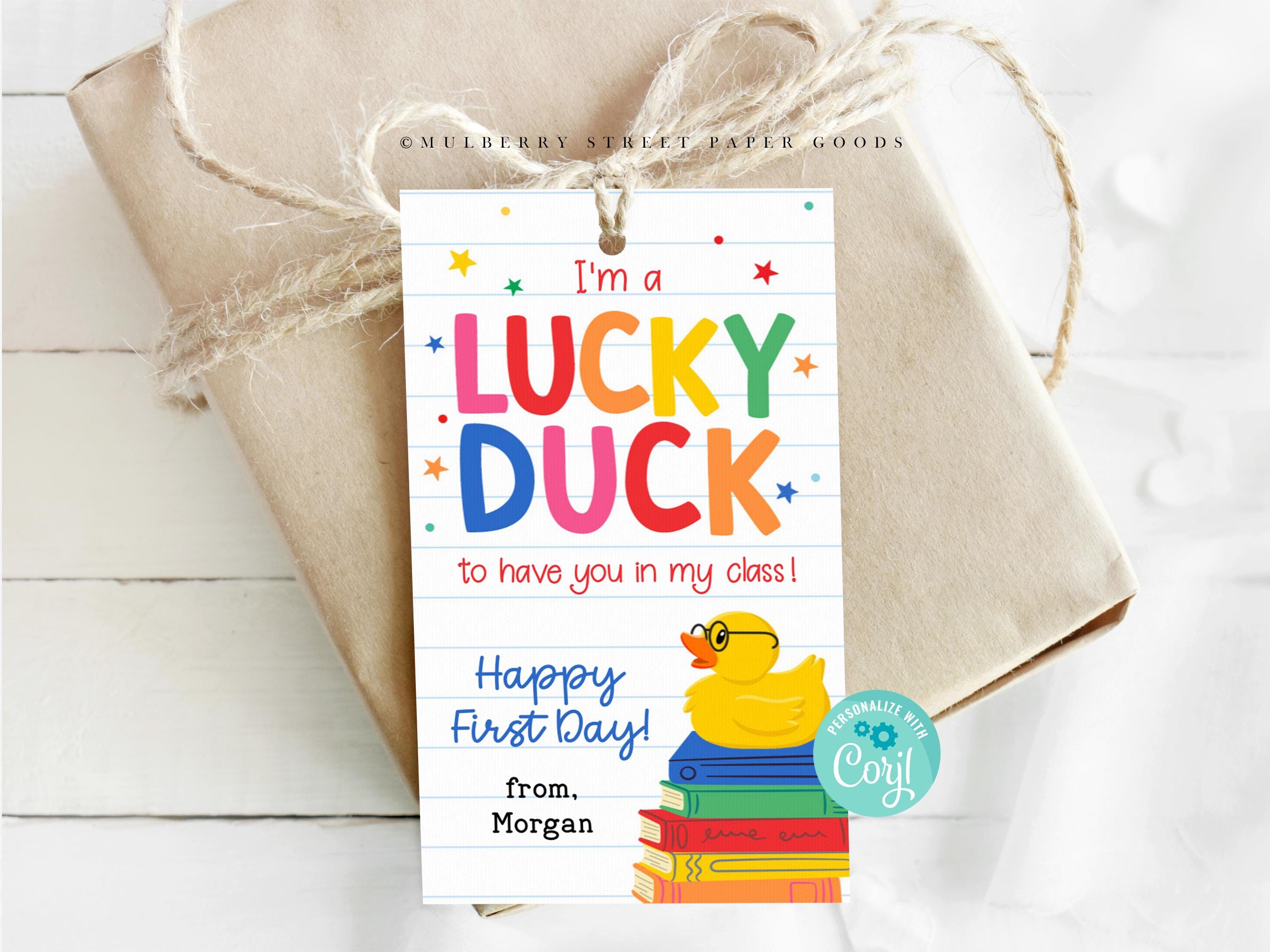 Lucky Duck Back to School Geschenkanhänger Druckbare Quietscheente Erster Schultag Klasse Geschenkanhänger Vorlage Sofortiger Download Geschenk für Studenten