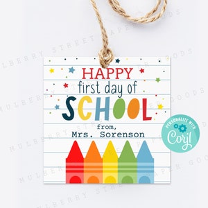 Glücklicher erster Schultag druckbarer Anhänger, quadratischer Schulklassenzimmer-Anhänger, erster Schultag Lunchbox-Hinweis, personalisieren mit Corjl