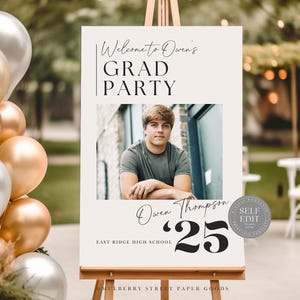 Cartello di benvenuto per la festa di laurea della classe del 2025, modello Canva, cartello per la festa di laurea stampabile, cartello per la festa di laurea modificabile, cartello per la festa di laurea Guy Grad Sign Corjl