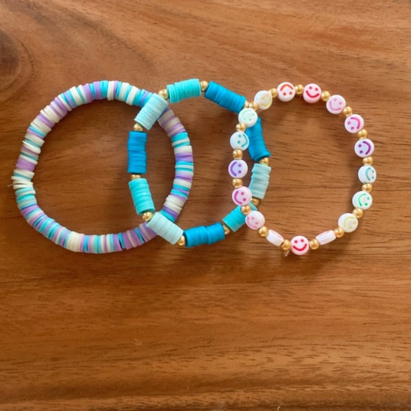 Preppy bracelet stack- Periwinkle reef - under the sea - golden smiles  - clay bead bracelets