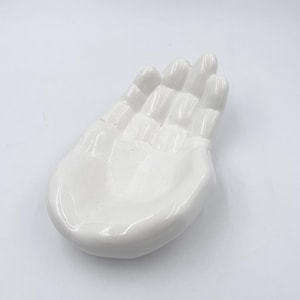 70s White ceramic hand emptier, 70s