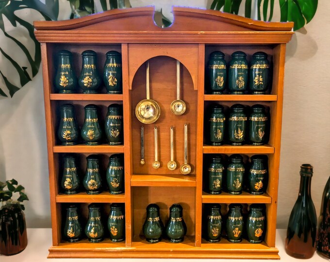 Vintage Spice Rack, Spice Jars, Royal Dynasty Spice Jars, Brooks and