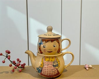Vintage Girl Tea for One Set - Wunderliches “Tea for Mother” Keramik Teekanne & Tasse Duo