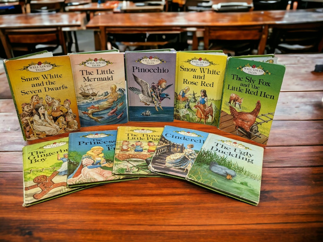 洋書  Family Ladybird Books Ladybird-Books-007.jpg?width=