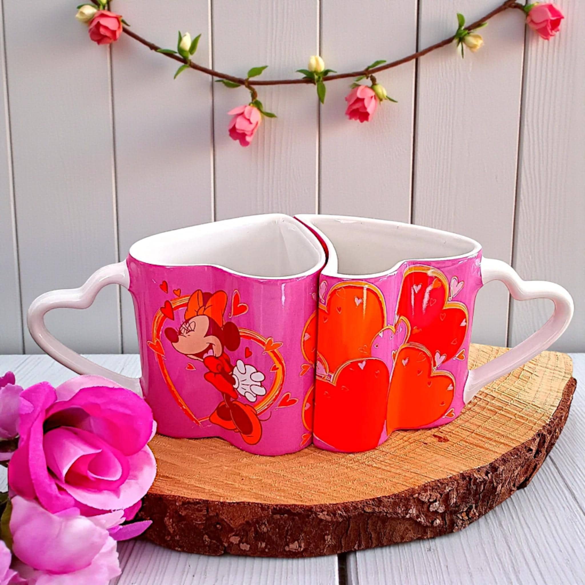 ミッキー＆ミニーマウスのハートマグカップ - ディズニーカップル