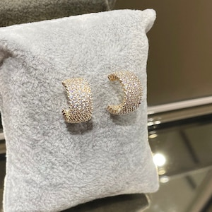 Best seller earrings, round earrings, stone earrings, zirconia earrings, gold plated earrings, luxury earrings, beautiful earrings