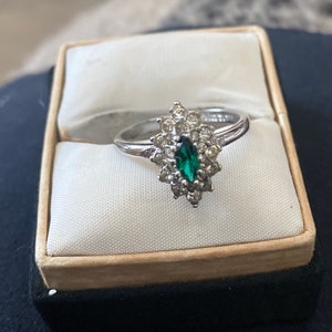 Emerald and Diamond Womens Cluster Ring image 3