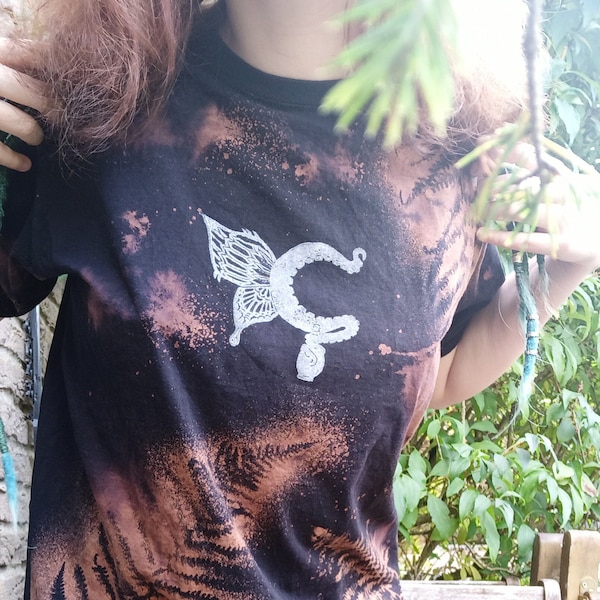 Edeltrash T-Shirt (Crazy Witch Shit, Tentacle Moon with Wings and Wine Bottle) DIY Print & Bleach