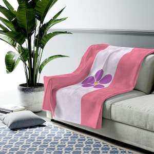 Sapphic Blanket, Wlw Pride Flag Fleece Blanket, Glg Plush Blanket, Pride Gift For Woman Loving Women, LGBTQ Home Decor