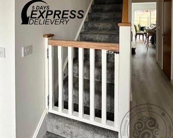 Crown Oak Top Stair Gate