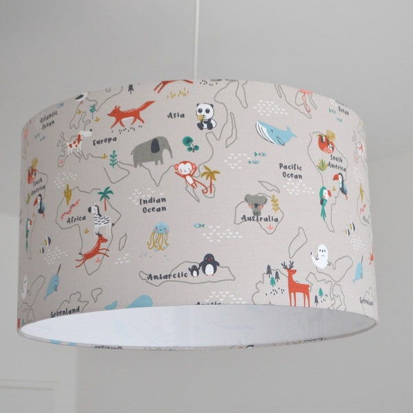 Abat-jour coton gris chambre enfant bébé animaux carte du monde,  lampe à poser chambre enfant animaux, suspension chambre enfant animaux