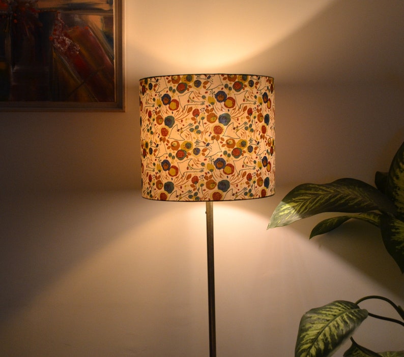 Abat-jour rond tissu fleurs et oiseau, lampe à poser imprimé floral, suspension, abat jour tissu, luminaire tissu image 6