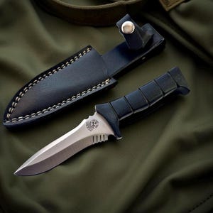 Handmade Leon Scott Kennedy Knife Replica | Leon Kennedy | RE4 | Resident Evil | Cosplay | Hunting |  Hand Forged Steel | Leather Cover