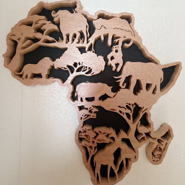 L'Afrique sauvage, décoration murale en bois chantournée