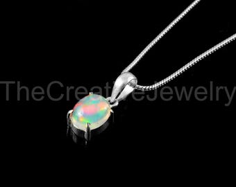 Ovaler äthiopischer Opal Anhänger, Sterling Silber Zierliche Halskette, Minimalistischer Regenbogen Edelstein
