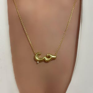 Arabisch ''Love'' geschrieben Halskette, zierliche Halskette, CZ vergoldet Halskette, 925 Sterling Silber Halskette, Liebe Halskette,