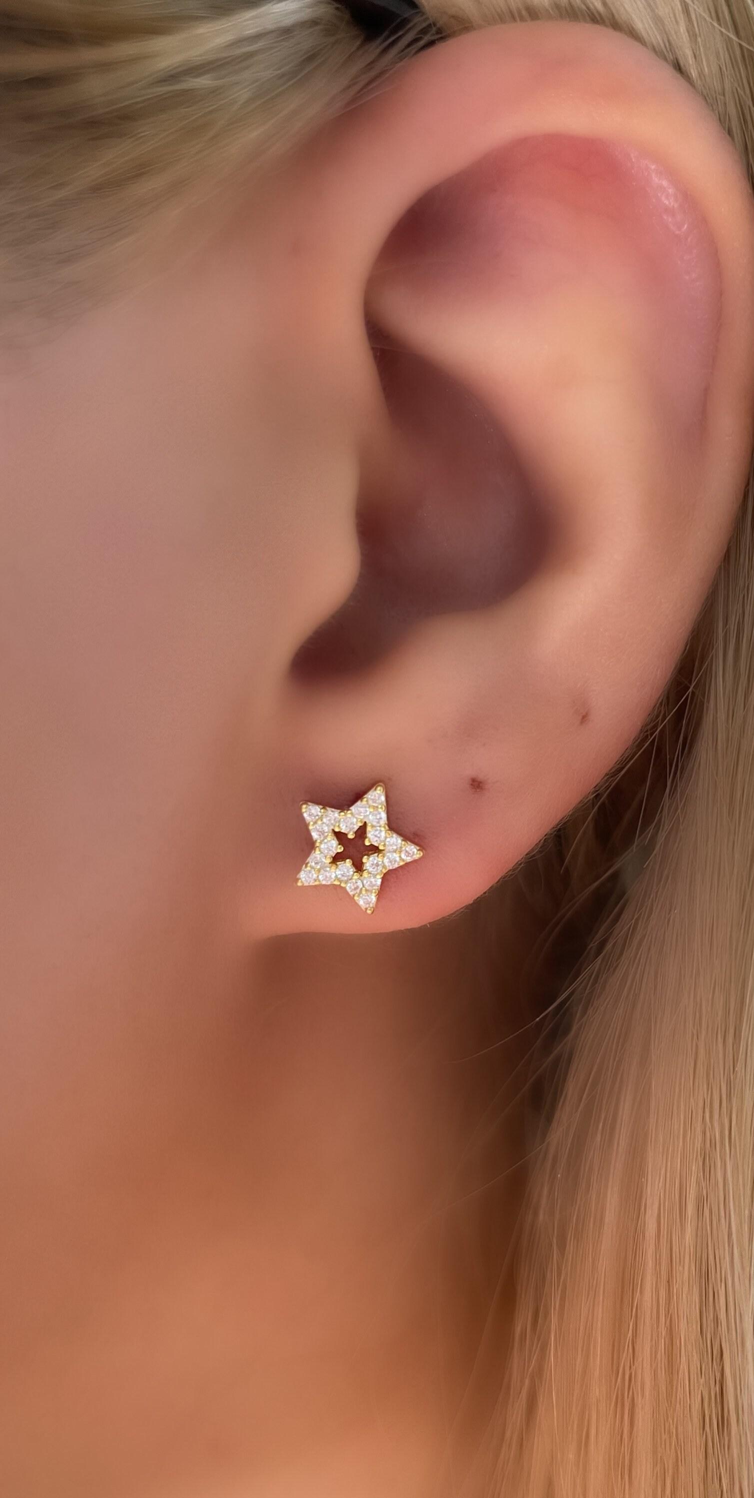 Star Studs Outline Star Stud Earrings Tiny Star Earrings Thin Gold Earrings  Simple Stud Earrings Dainty Stud Earrings 