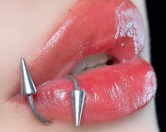 Demon Horseshoe Lip Ring, Stud Piercing, Rivet Lip Ring, Nose Ring, Titanium Steel Lip Ring, Cartilage Piercing, Body Piercing Jewelry.