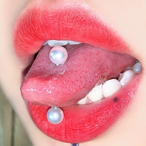 Pearl tongue deals ring