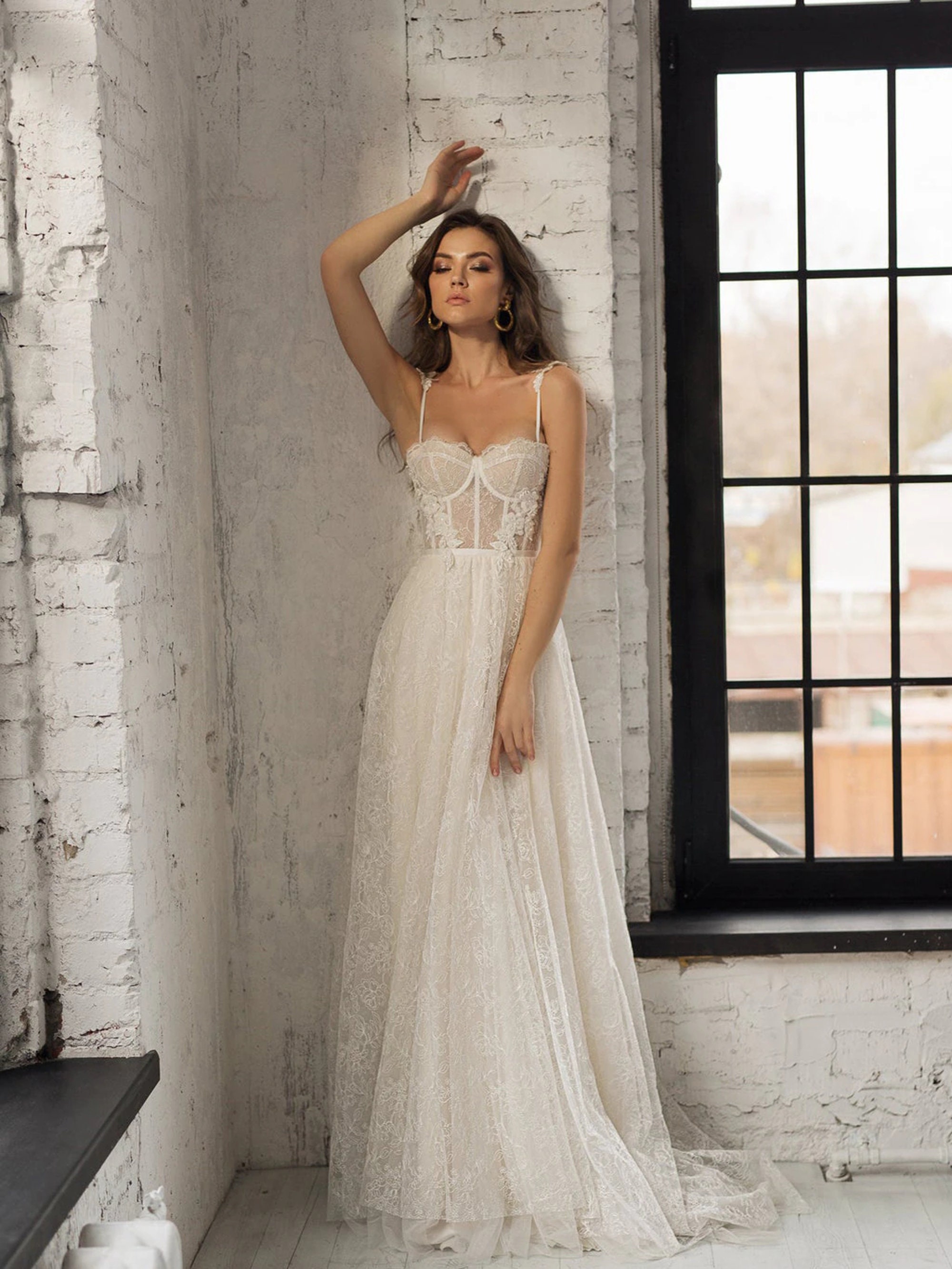 Beach Wedding Dress Backless With Sexy Corset-bustier. A Line