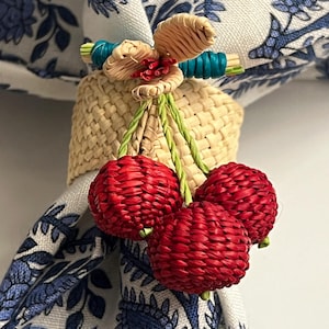 2 pack hand woven bunch of  napkin rings