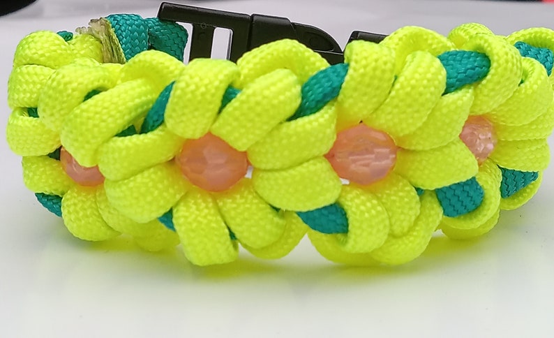 Floral paracord bracelet-Flower paracord wrist band-3D Paracord flower bracelets-emergency paracord bracelet-Flower Girl paracord anklet Yellow & Green