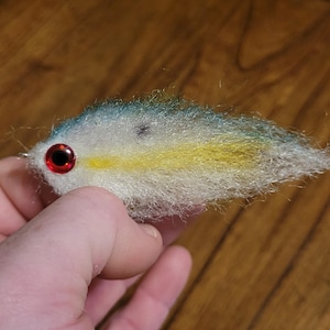 Fly Fishing Flies 1/0 Sexy Shad Bass Fly