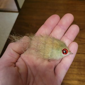 Tan and Olive Saltwater Pinfish Streamer Fly Size 1/0 Flyo Loco Flies