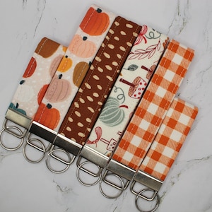 Porte-clés en tissu d'automne | Vichy, citrouilles, pois