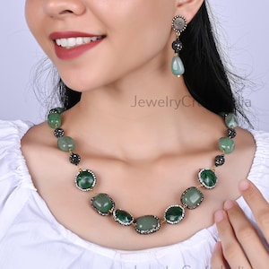 Indian Beaded Necklace / Green Long Necklace / Long Victorian Necklace/ Indian Jewelry/ Indian long Necklace/ sabyasachi inspired Jewelry