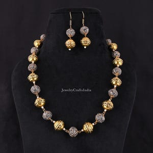 Lange viktorianische Perlenhalskette / indischer Schmuck / indische lange Halskette / indische neueste Trendkollektion / Sabyasachi inspirierter Schmuck