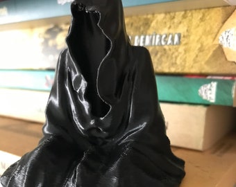 3D Printed Grim Reaper Statue: Gothic Halloween Decor (4 Inch)