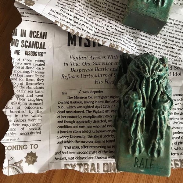 Custom Name Engraved Cthulhu Idol with Historic Newspaper Clipping,3D Printed Sculpture, Home Decor Statue