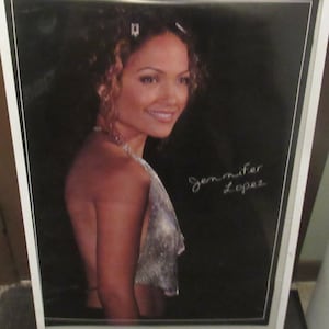 Jennifer Lopez Pop Art Poster – 20x30 Inch, Unframed, Ready To Hang