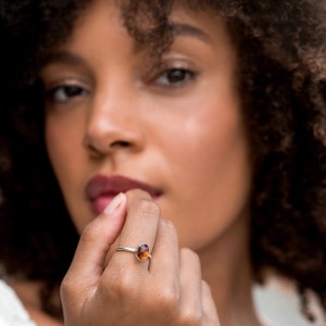 Amber ring single oval shape