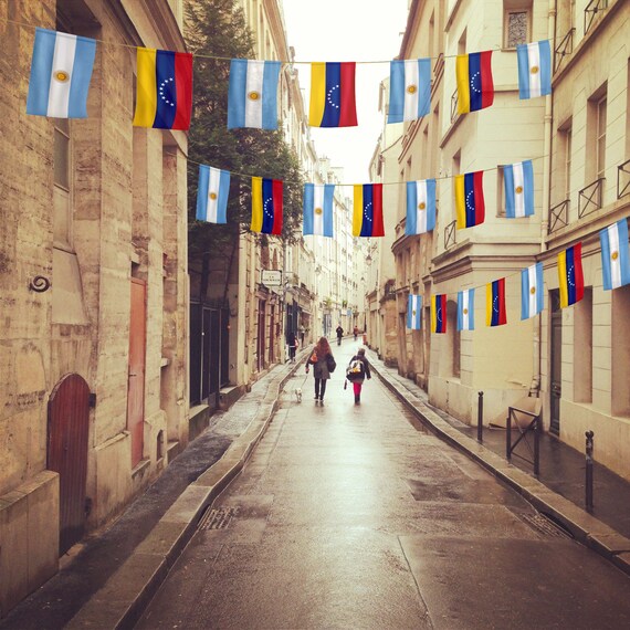 Guirlande De Carnaval Avec Drapeaux Fanions De Fête Colorés Décoratifs Pour Le Festival De Foire Fond Vacances Drapeaux Suspendus 32286459