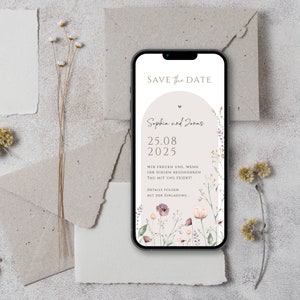 Digital save the date card for the wedding with personalized data to send via WhatsApp | Wildflower heart