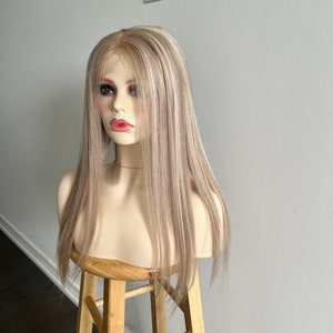 Listo para enviar / Peluca frontal de encaje HD sin pegamento de cabello humano virgen rubio oscuro ceniza de 18" con balayage rubio platino Tamaño promedio