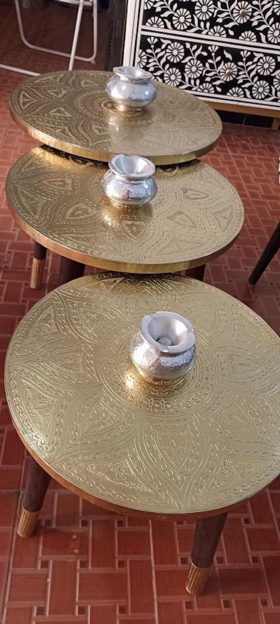 Round copper side table outlet